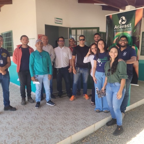 Alunos-de-Engenharia-Agronomica-visitam-Associacao-do-Comercio-Agropecuario-do-Vale-do-Sao-Francisco-1